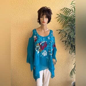 Tunique brand turquoise layered embroidered top